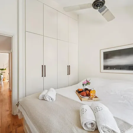 Apartman Paradisiopenthouse Suspended Between Sky And Light